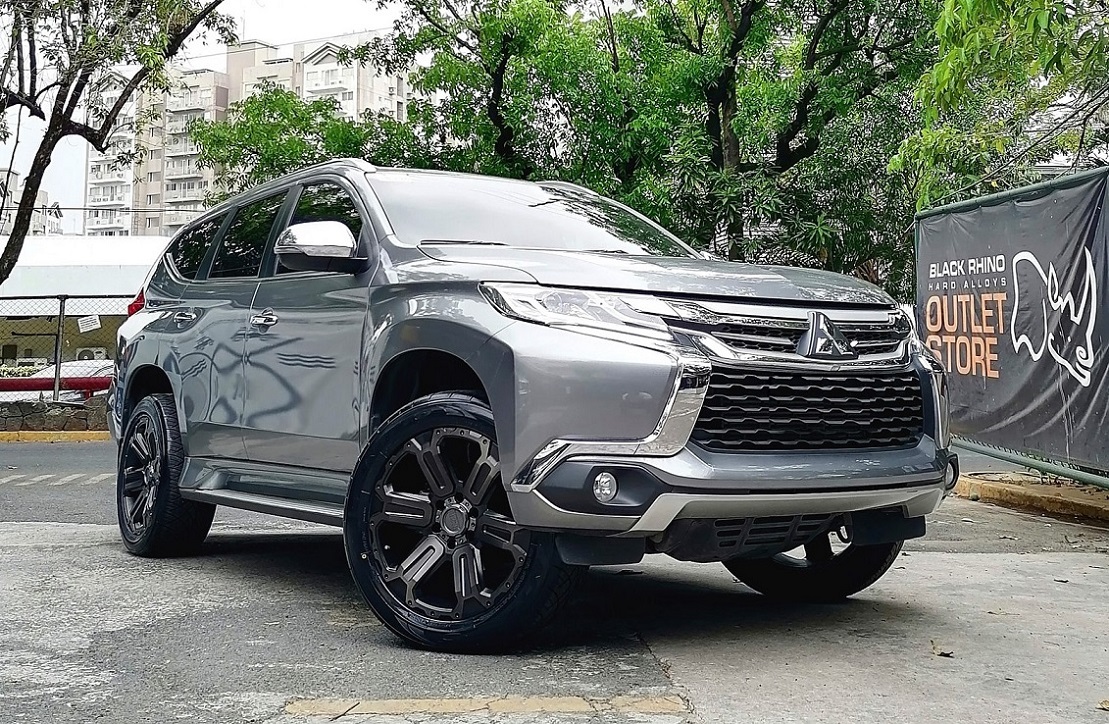 Mitsubishi Pajero Sport on Black Rhino Wanaka