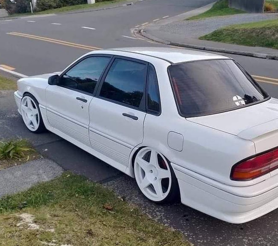 Mitsubishi Galant VR-4 (1990) on BGW R5