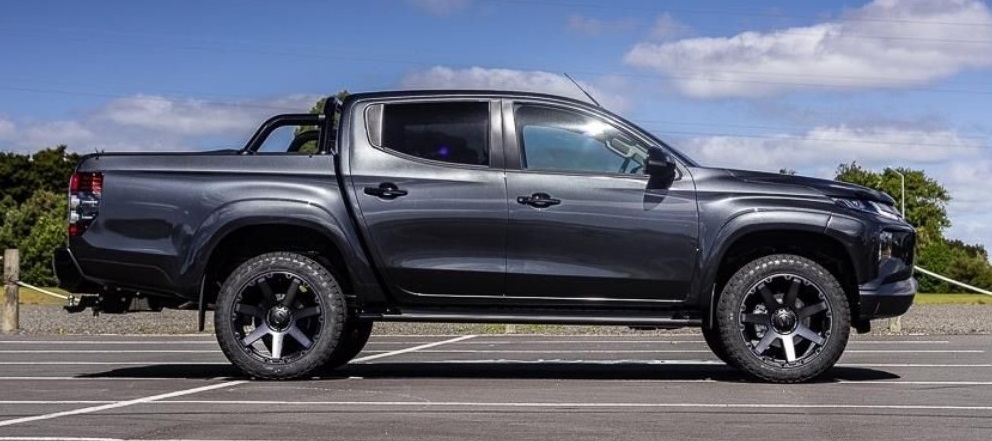 Mitsubishi Triton on BGW Vader