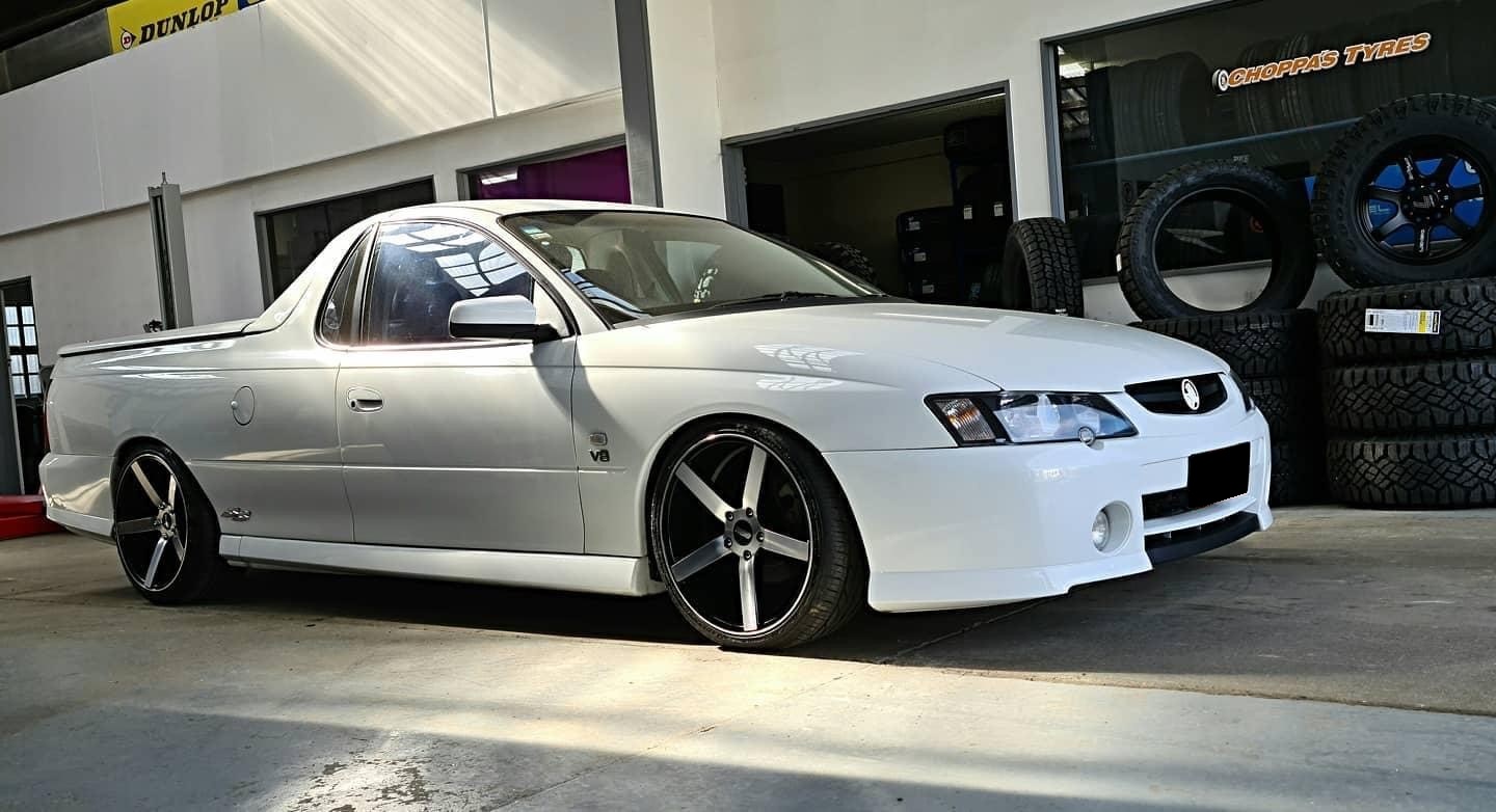 Holden Commodore on 19 inch BGW Torque