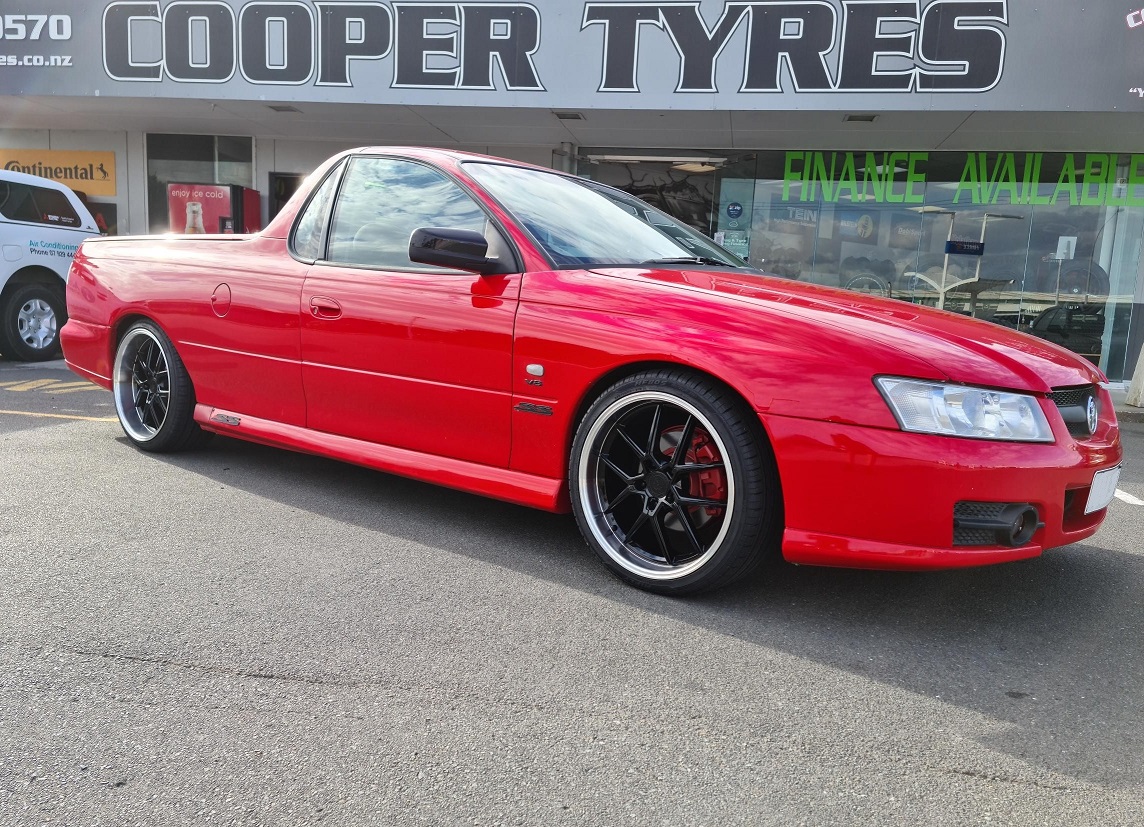 Holden Commodore on Covert CV4