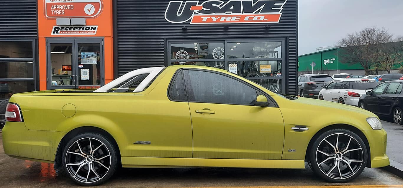 Holden Commodore VE on BGW Compton