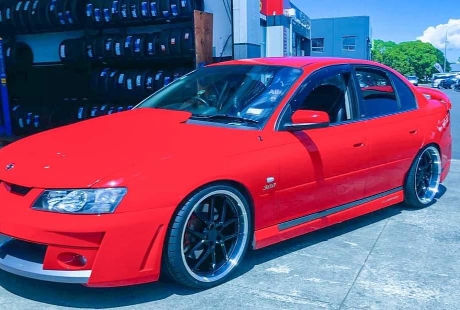 Holden Commodore Clubsport VY on Covert CV4
