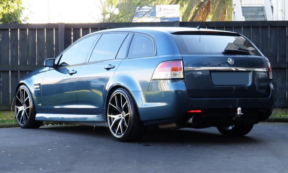 Holden Commodore VE on BGW Compton