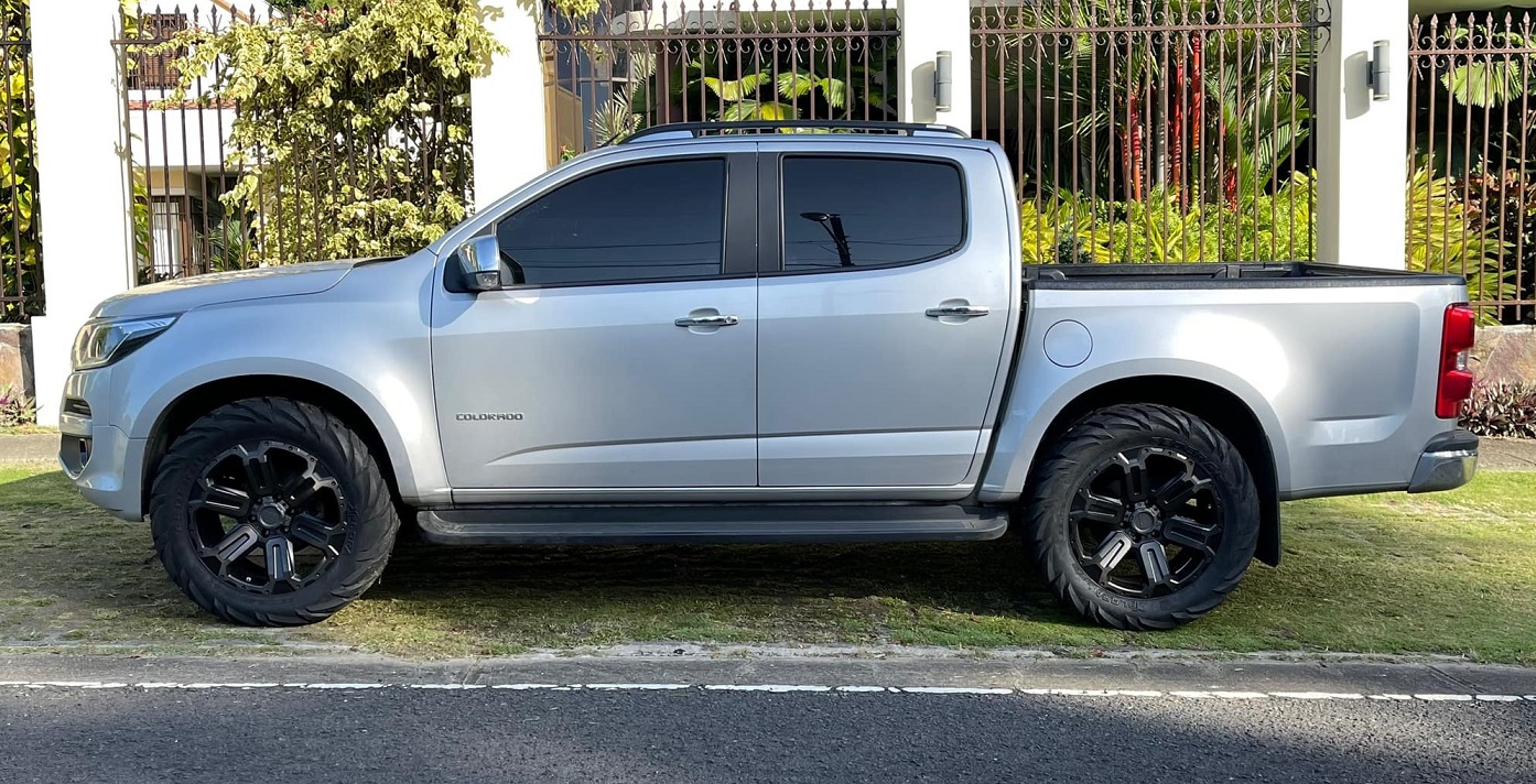Holden Colorado on Black Rhino Wanaka