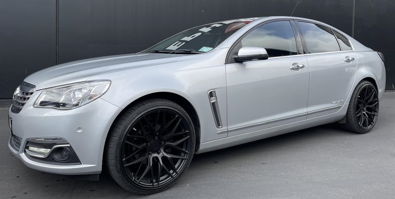 Holden Commodore VF on Covert CV1