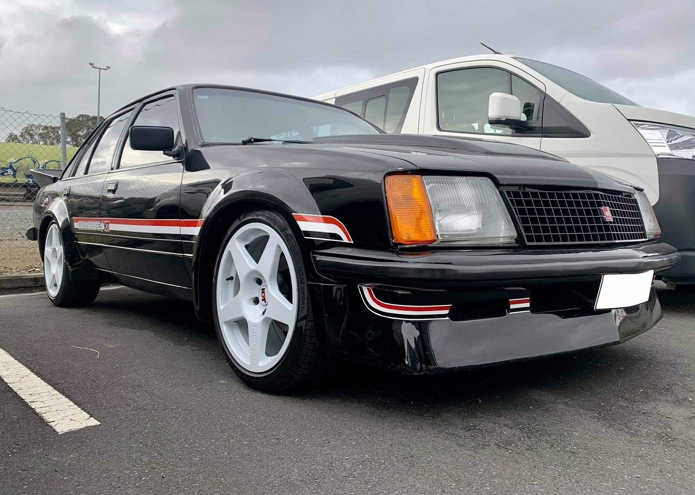 Holden Commodore VB on BGW R5