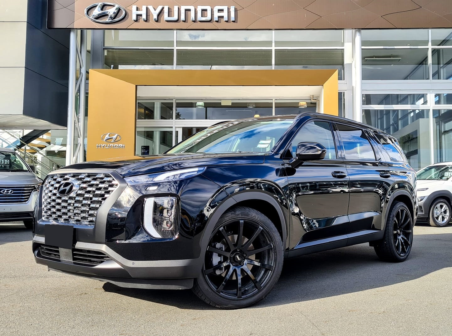 Hyundai Palisade on BGW Pursuit