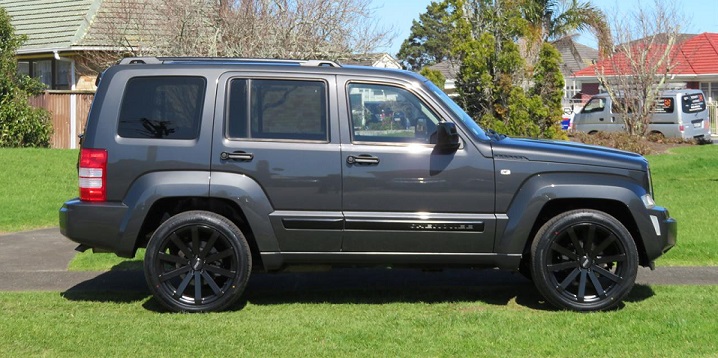 Jeep Cherokee (KK) on BGW VM12