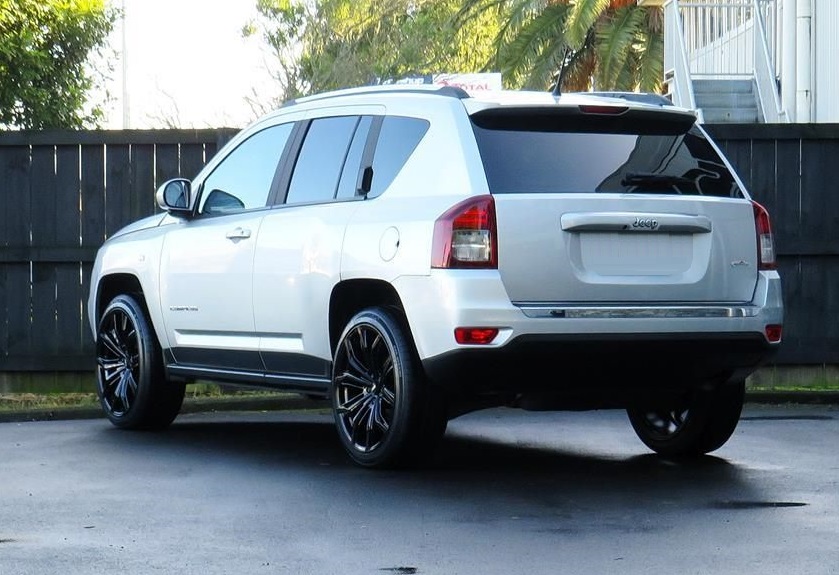 Jeep Compass on BGW Black Widow