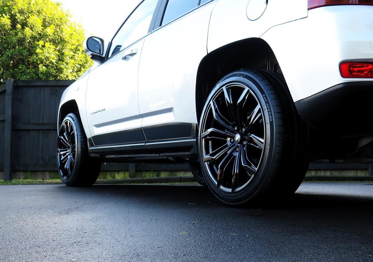Jeep Compass on BGW Black Widow
