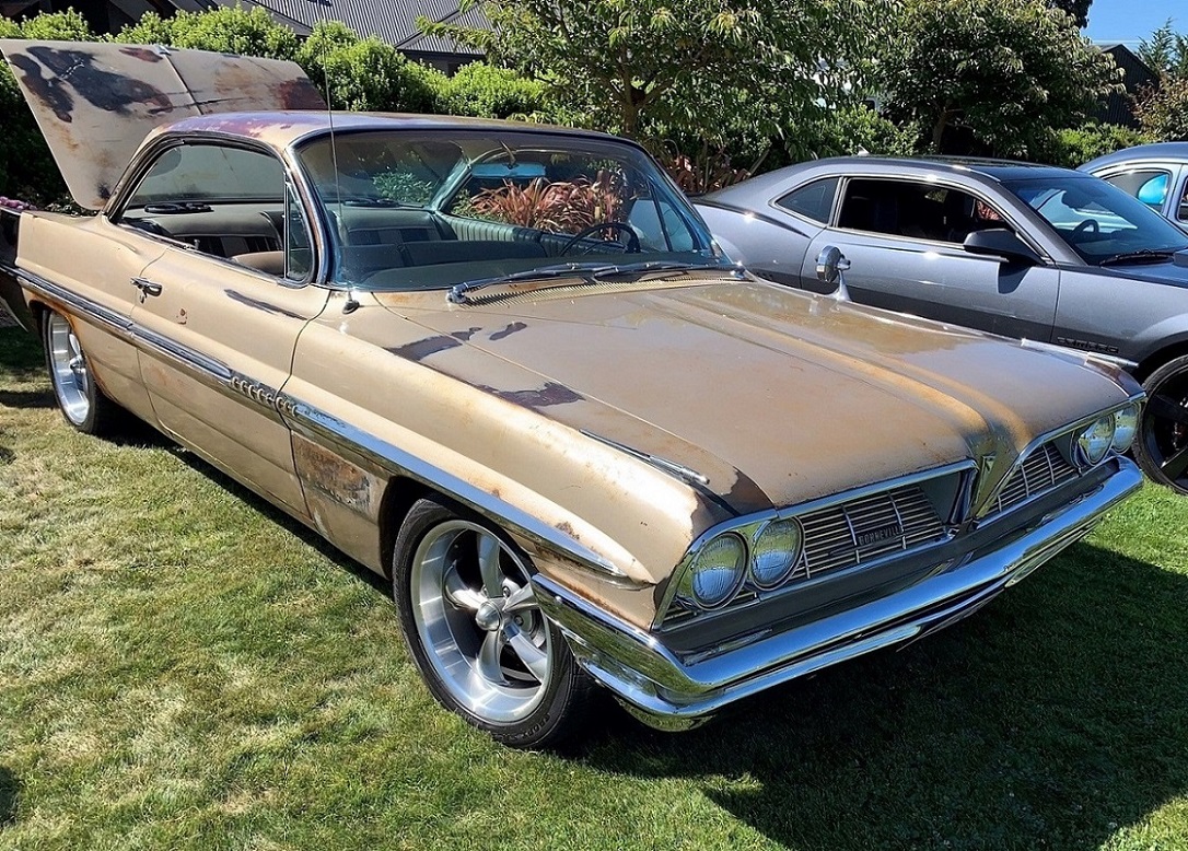 Pontiac Bonneville (1961) on Ridler R695