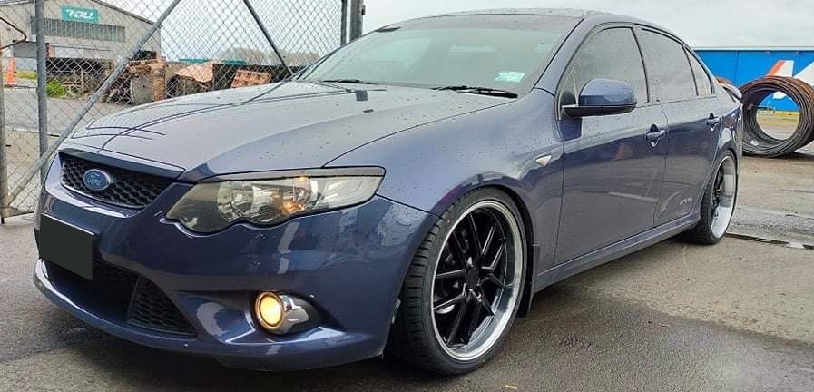 Ford Falcon on Covert CV4