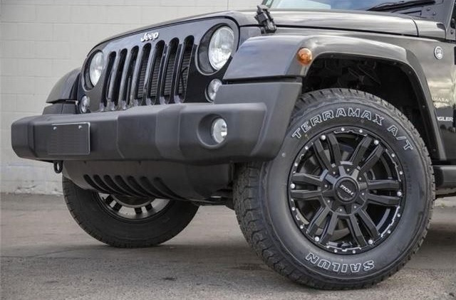Jeep Wrangler Sahara on ROH Vapour