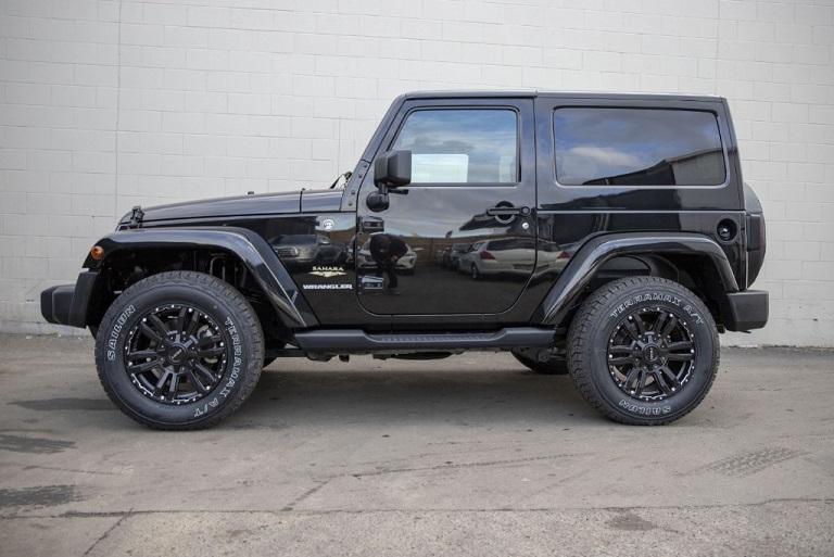 Jeep Wrangler Sahara on ROH Vapour