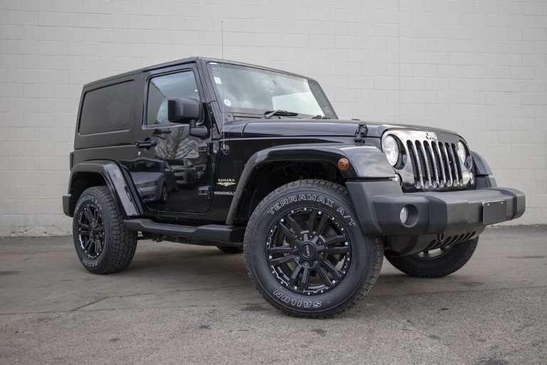 Jeep Wrangler Sahara on ROH Vapour