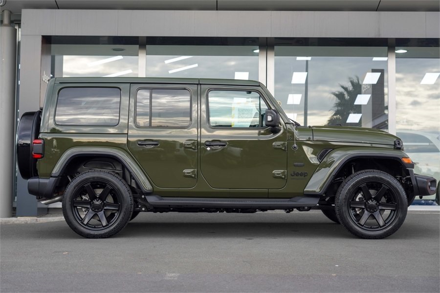 Jeep Wrangler Overland on BGW Beast