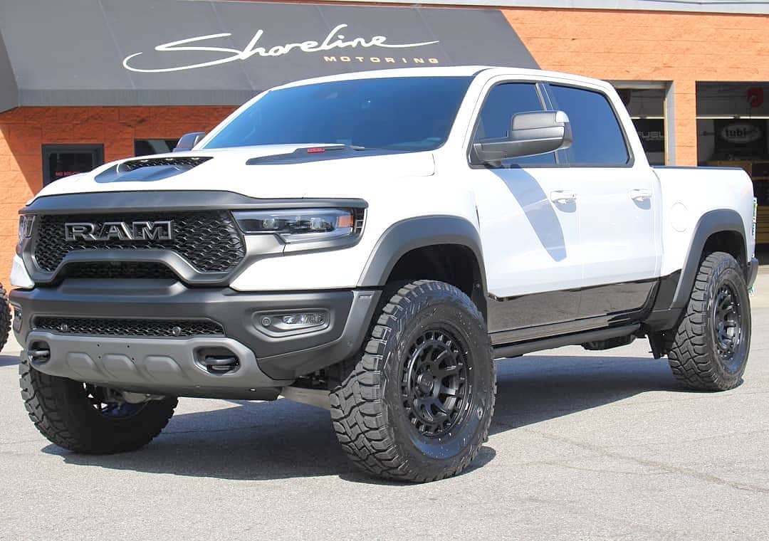 RAM 1500 on Black Rhino Chamber