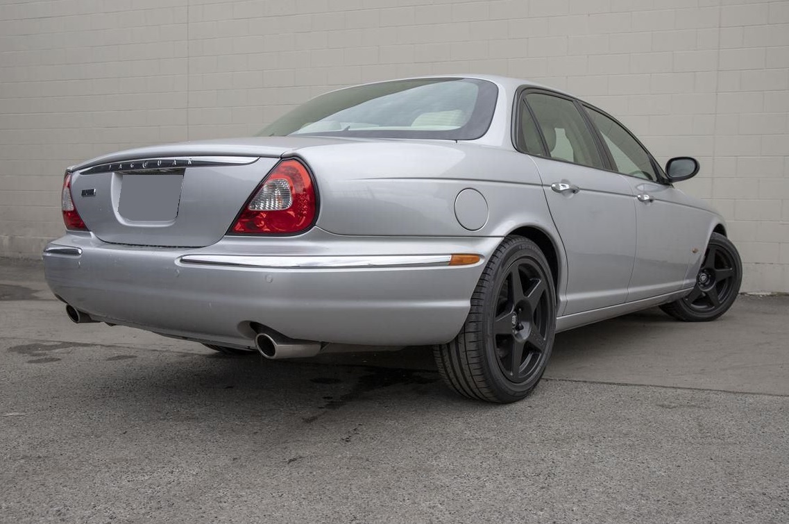 Jaguar XJ6 (2006) on BGW R5