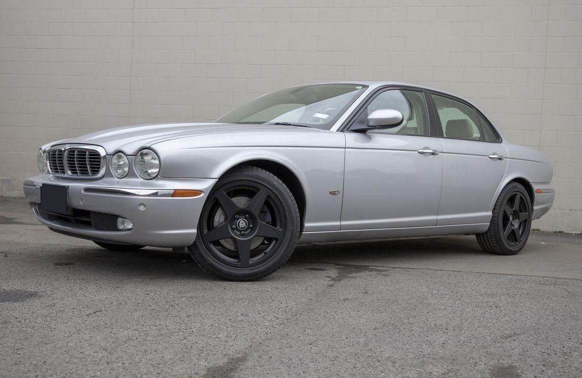 Jaguar XJ6 (2006) on BGW R5