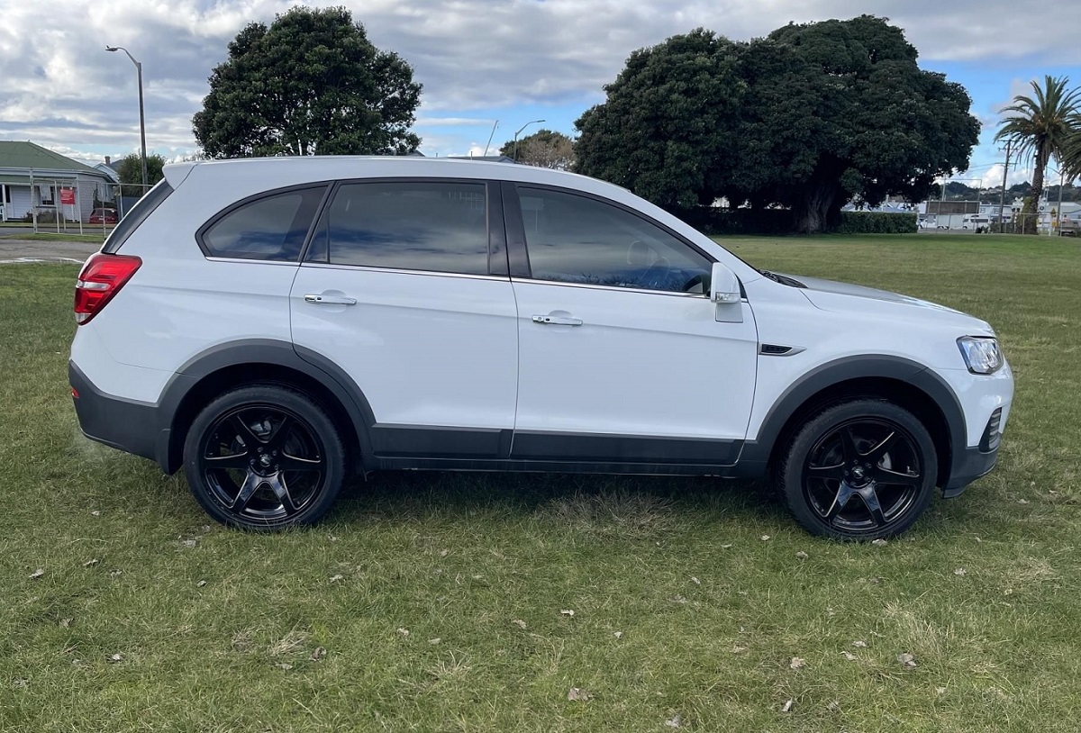 Holden Captiva on BGW Cartel