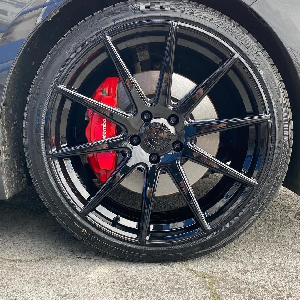Kia Stinger on Covert CV2