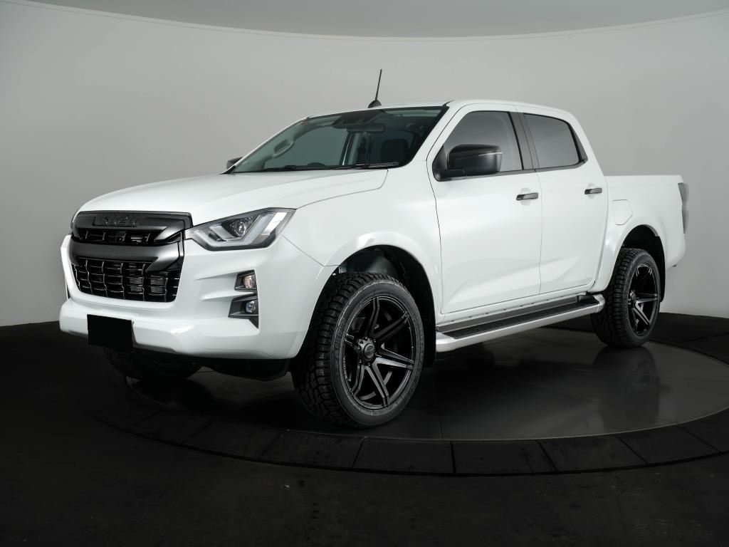 Isuzu D Max on BGW Tempest