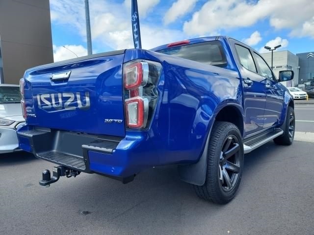 Isuzu D Max on BGW Beast