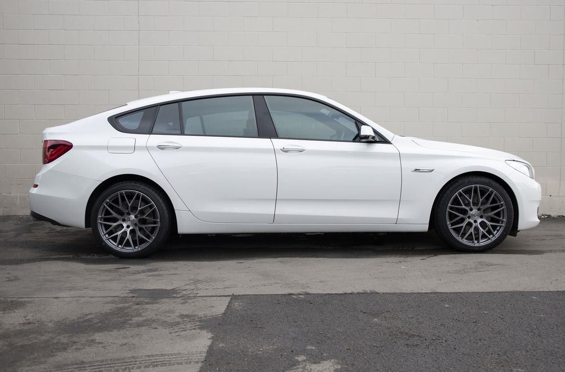 BMW 550i GT V8 (2011) on Covert CV1