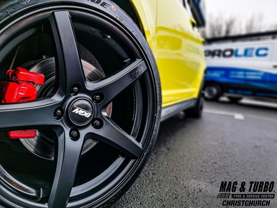 Suzuki Swift Sport on BGW Apex
