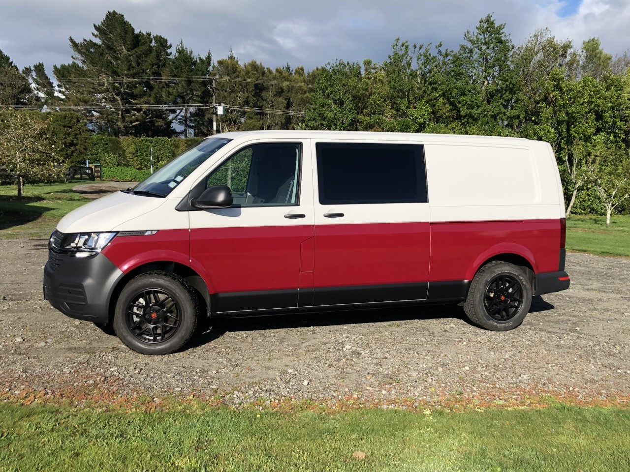 VW T6 Transporter on Touren TR74