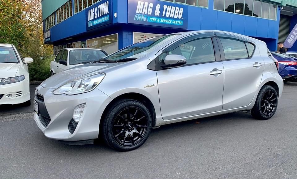 Toyota Aqua on BGW Ratchet