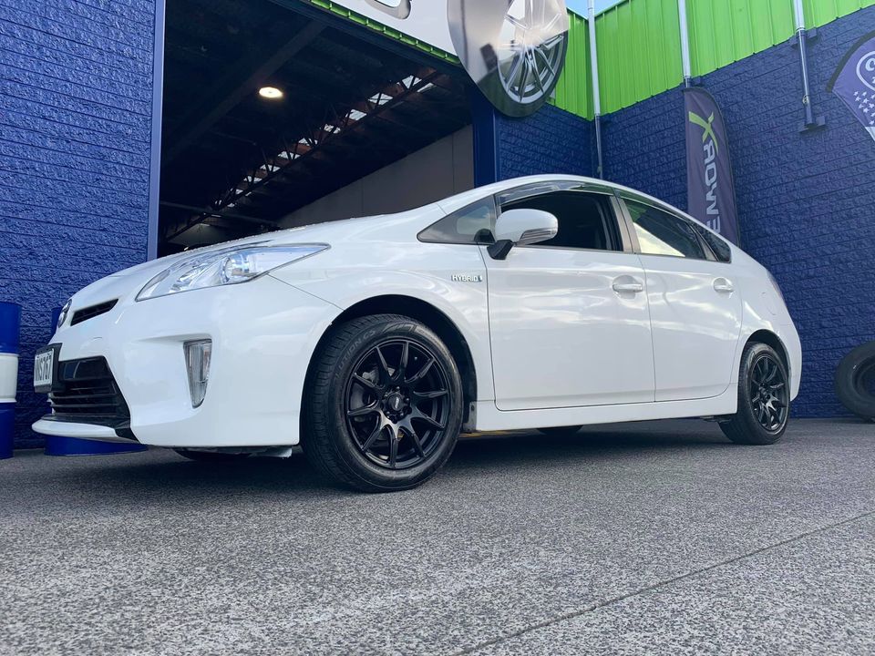 Toyota Prius on BGW Ratchet