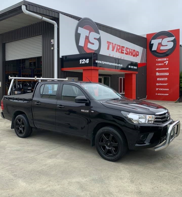 Toyota Hilux 2WD on 18 inch BGW Beast