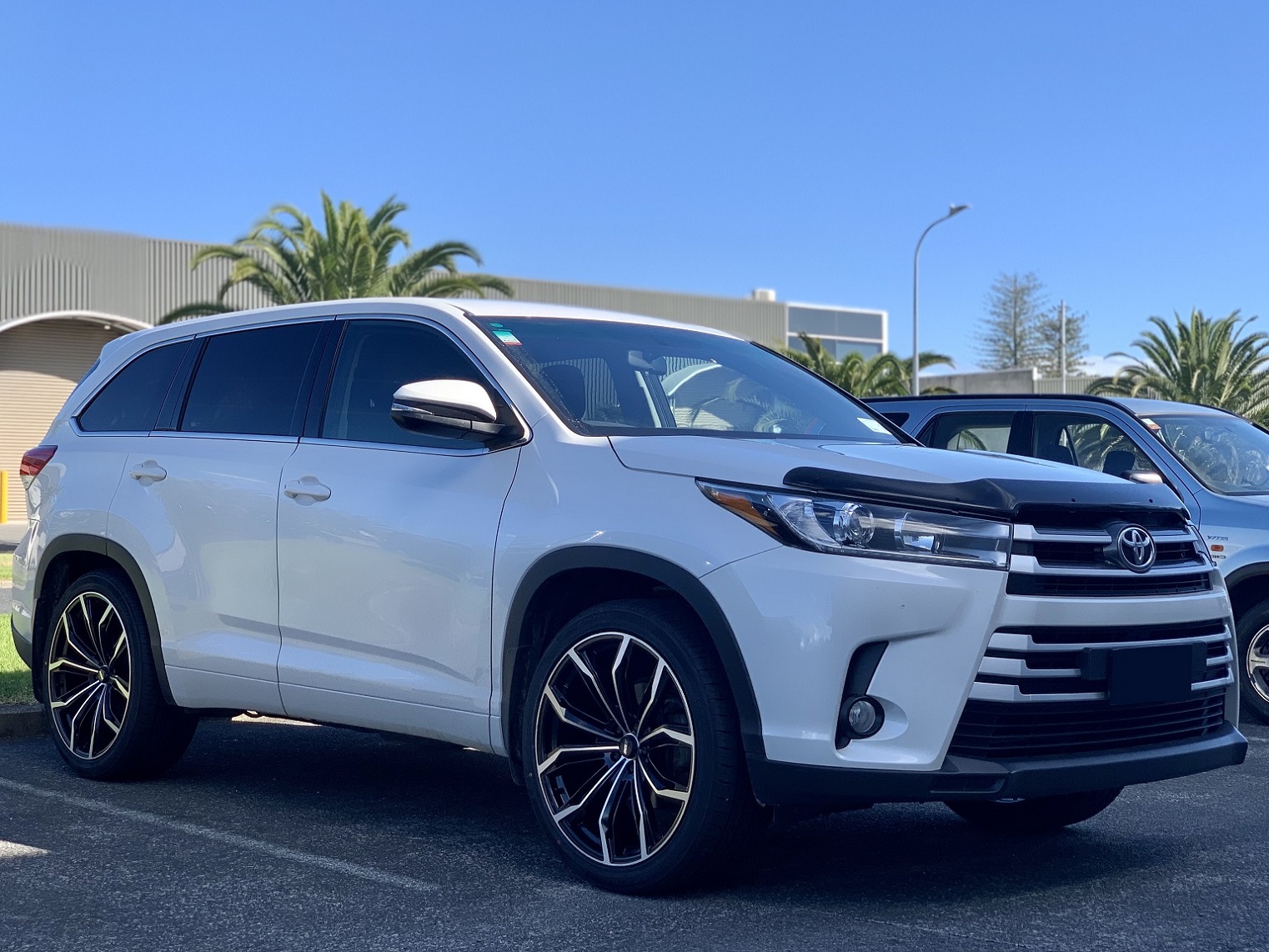 Toyota Highlander on BGW Black Widow