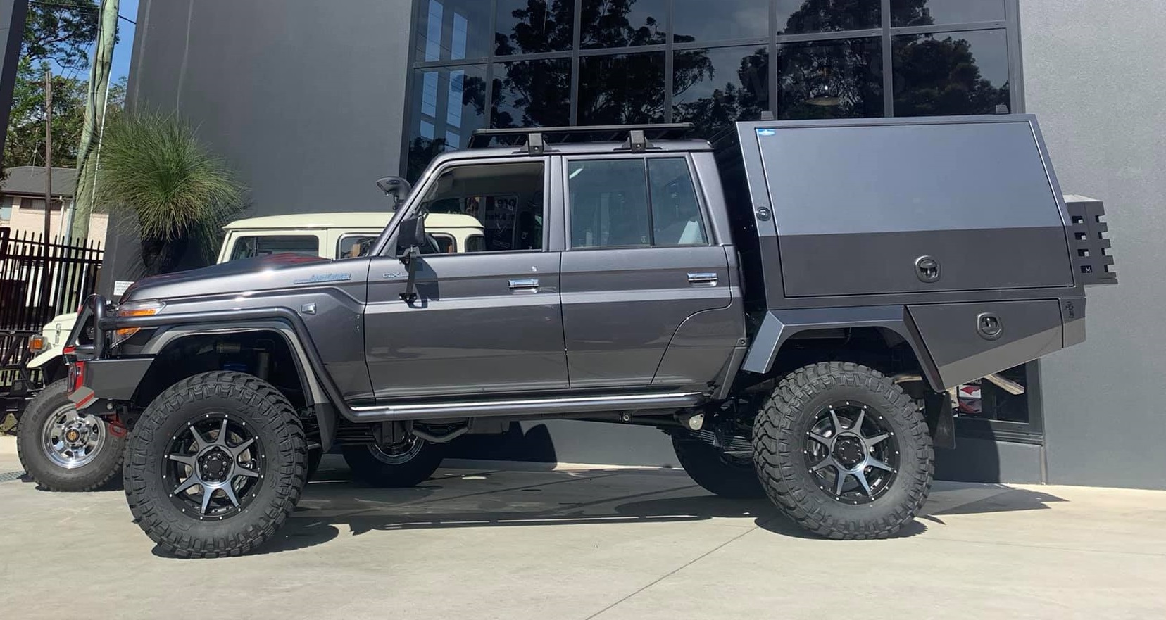 Toyota Land Cruiser 79 Series on ROH Trophy