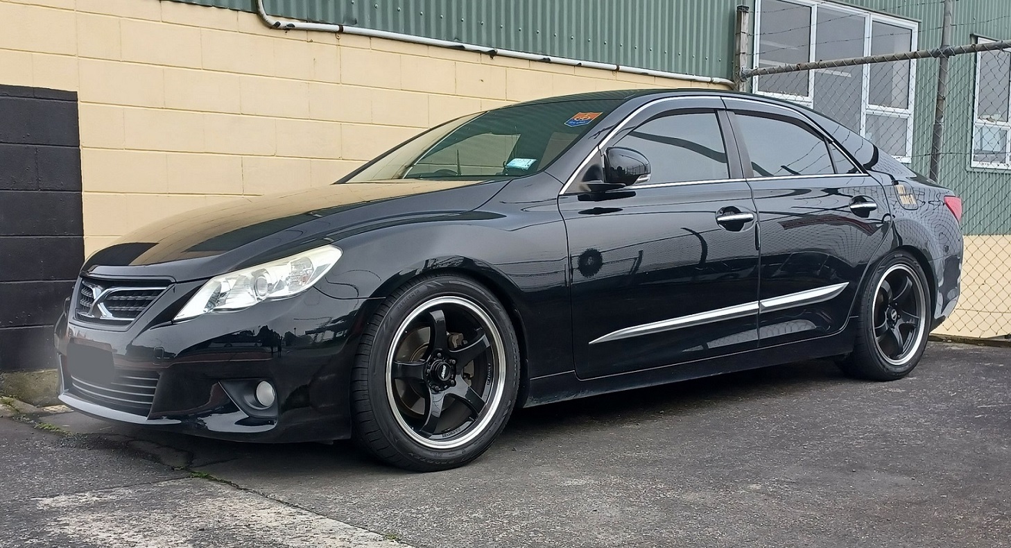 Toyota Mark X on BGW Fury