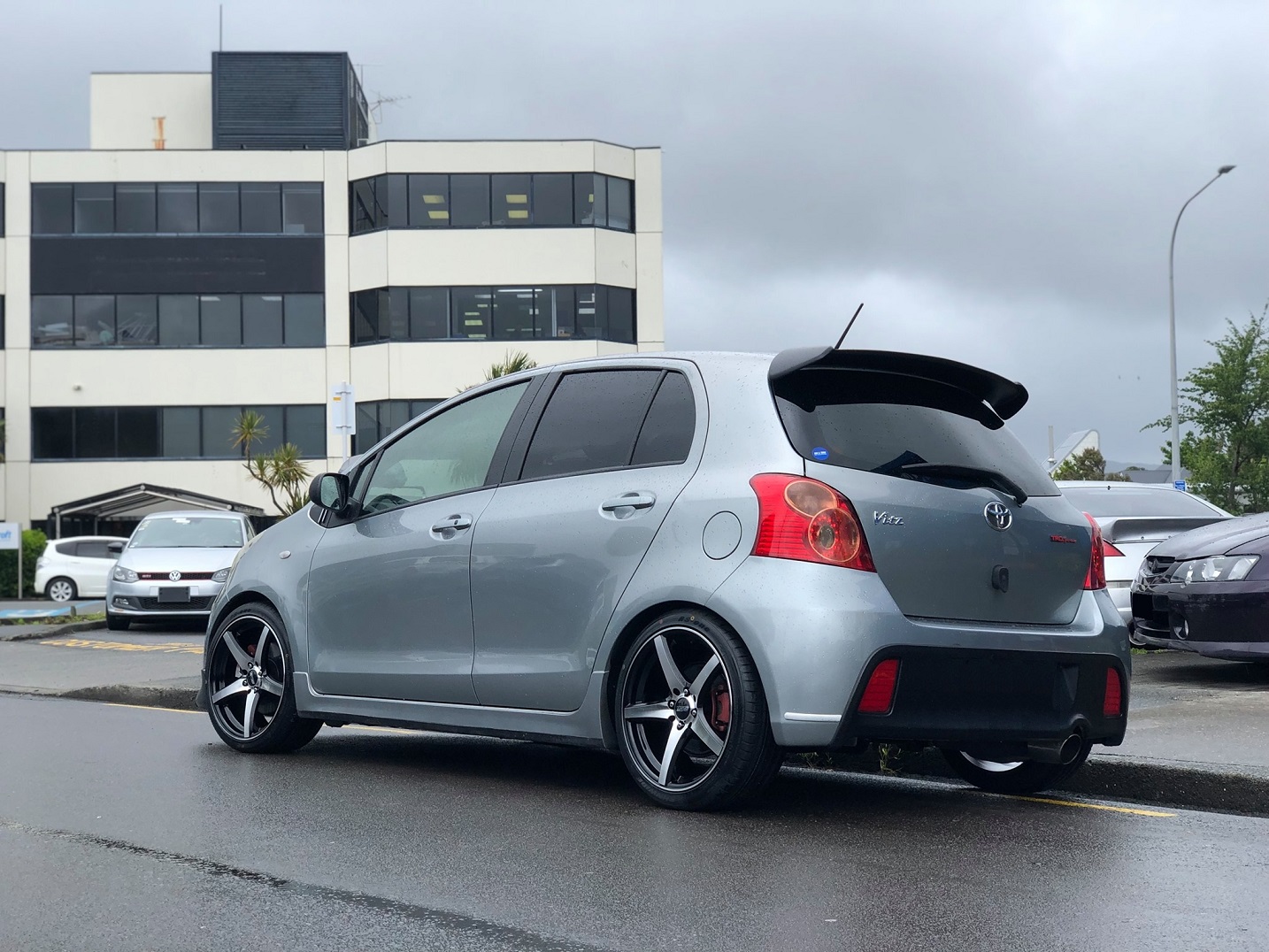 Toyota Vitz RS (2007) on 17 inch BGW Apex