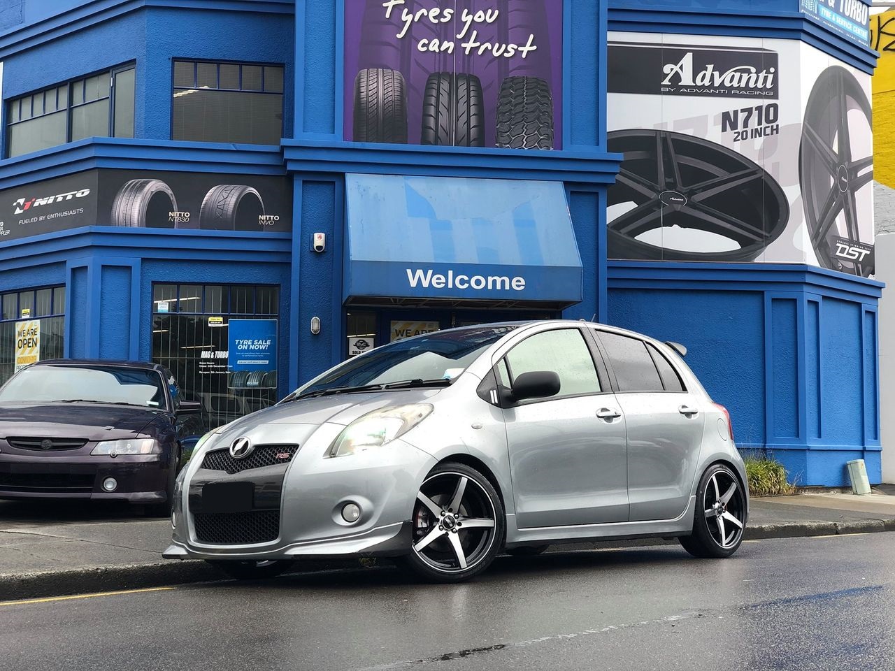 Toyota Vitz RS (2007) on 17 inch BGW Apex