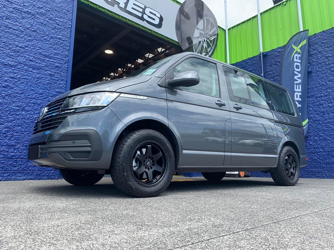 VW Multivan on 17 inch ROH Torque