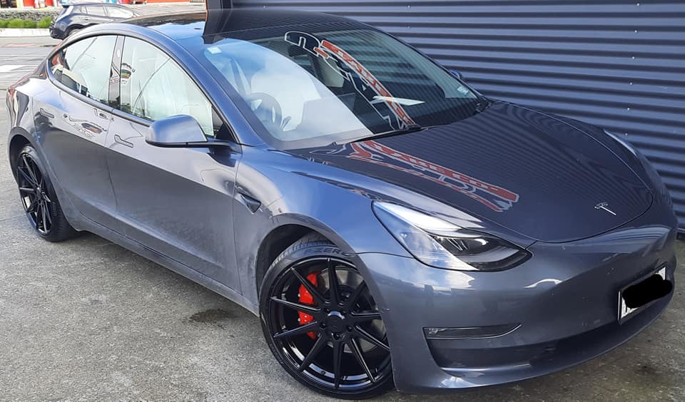 Tesla Model 3 on Covert CV2