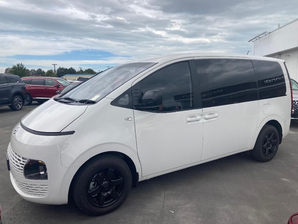Hyundai Staria on BGW Beast