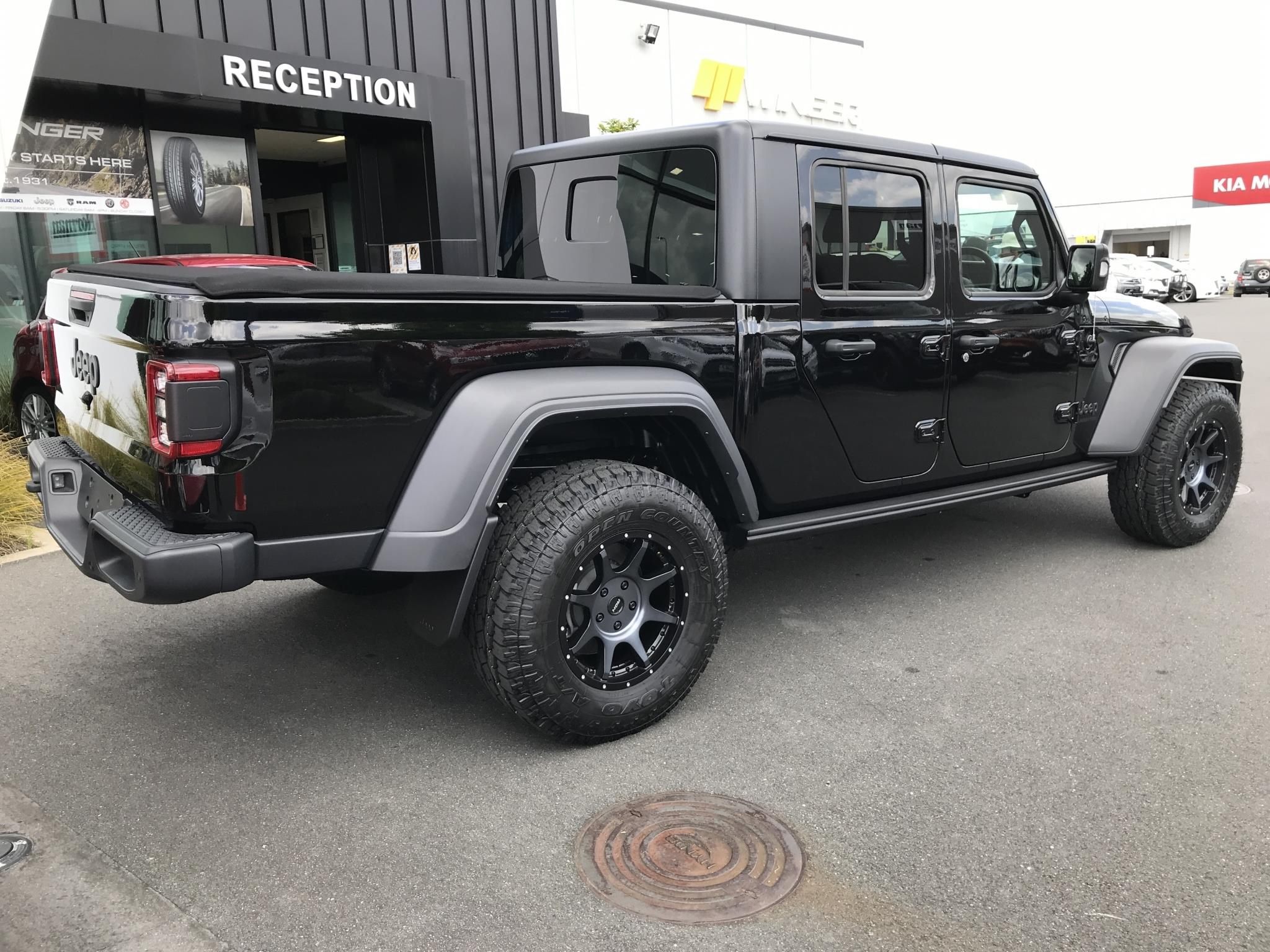 Jeep Gladiator on ROH Trophy