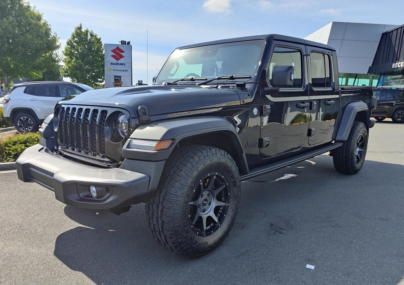 Jeep Gladiator on ROH Trophy