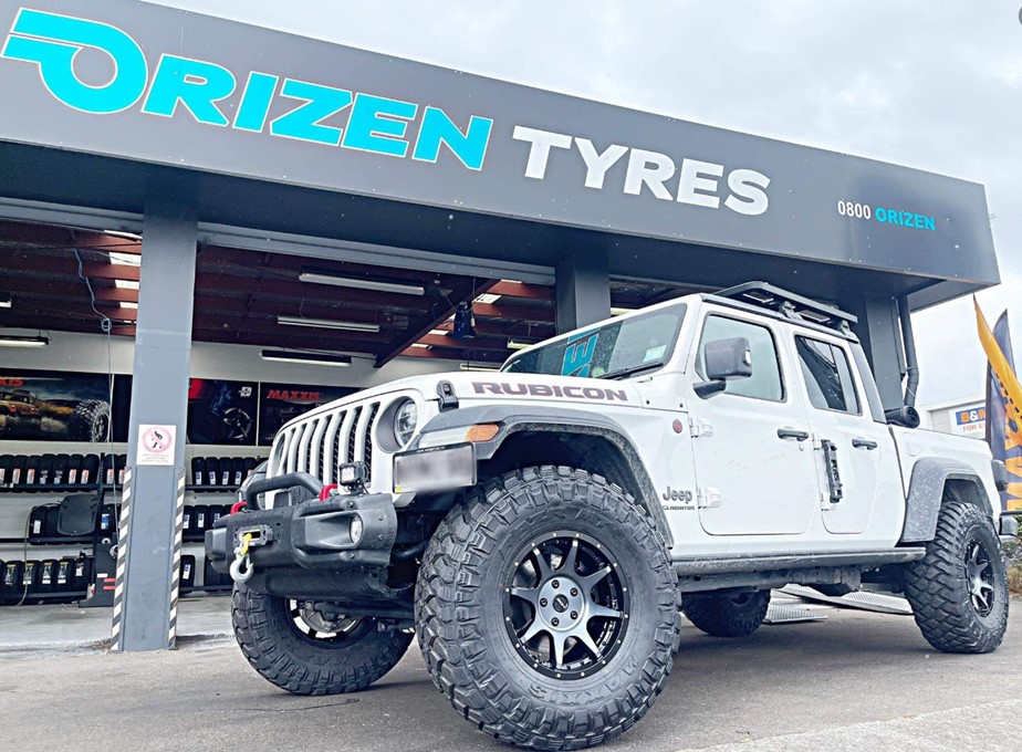 Jeep Gladiator on ROH Trophy