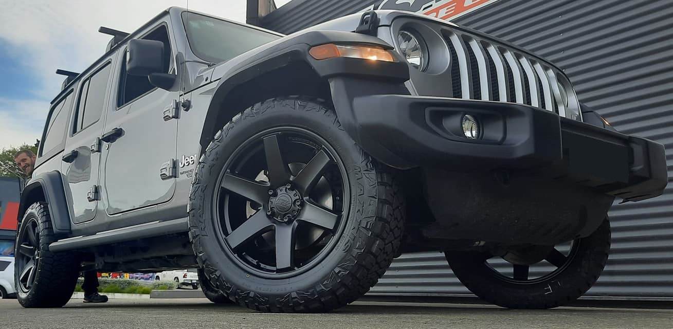 Jeep Wrangler (2019) on BGW Beast