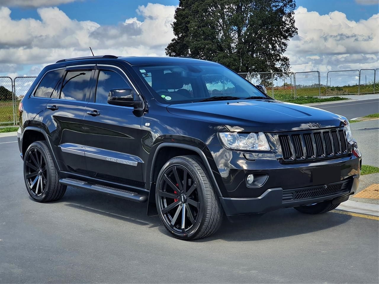 Jeep Grand Cherokee (2012) on BGW VM12