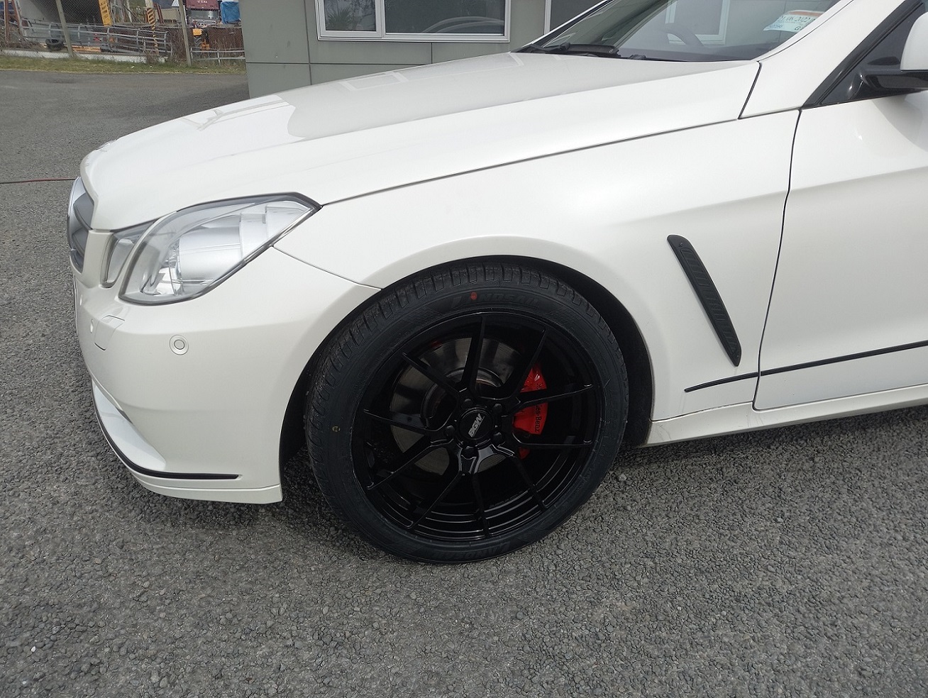 Mercedes Benz E350 (2011) on 18 inch BGW Aqua