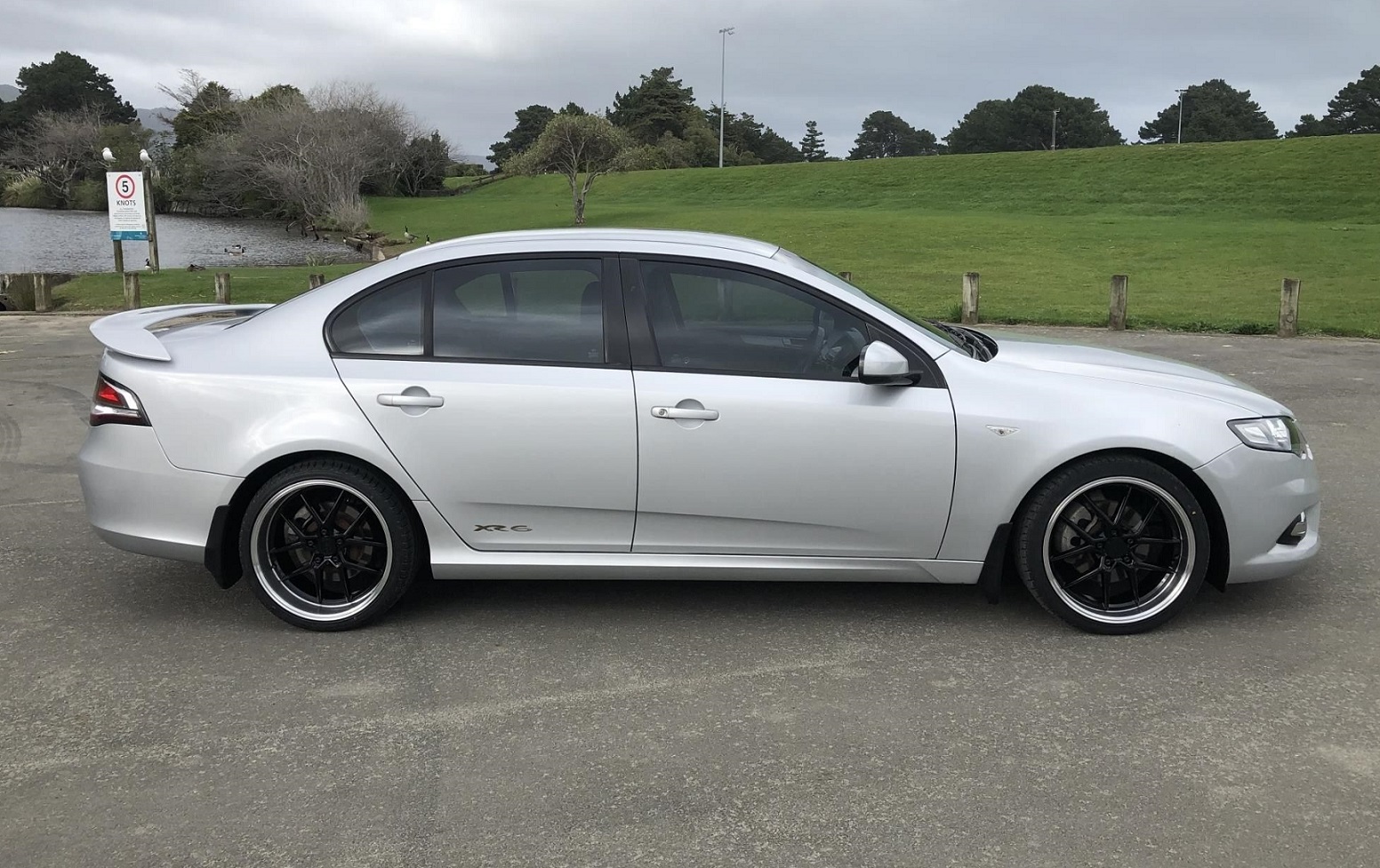 Ford Falcon FG XR6 on 19 inch Covert CV4