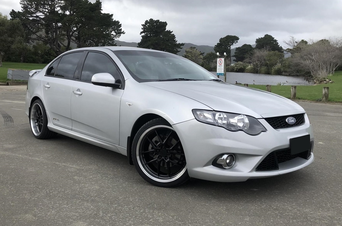 Ford Falcon FG XR6 on 19 inch Covert CV4